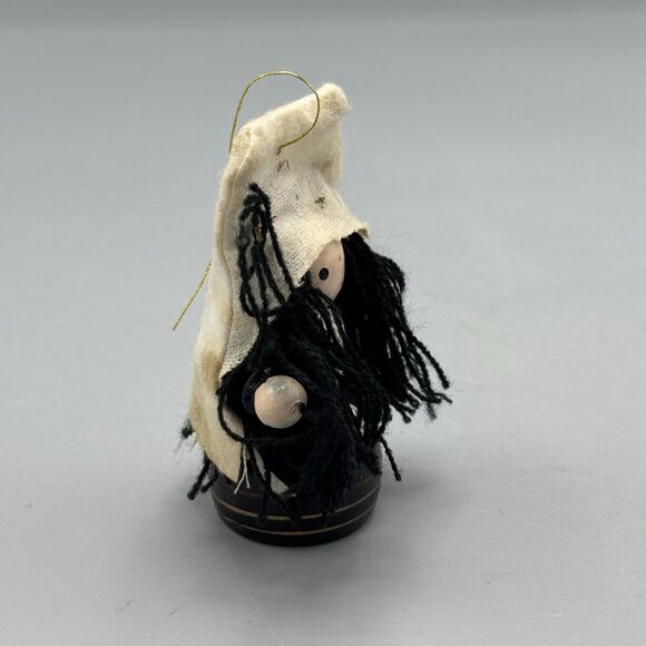 Vtg Wooden Girl Christmas Tree Ornament Handpainted Hat Yarn Hair Black 3" - Picture 8 of 9